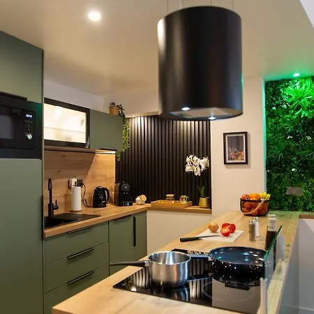 Dream Factory - Loft & Private Cinema 6p, 8 Minutes From Disneyland Apartment